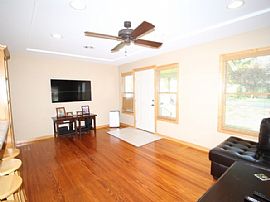 605 S Eastern Ave, Manhattan, Il 60442 2 Beds 1 Bath 1,060 Sqft in Manhattan, IL (Photo 3 of 5)