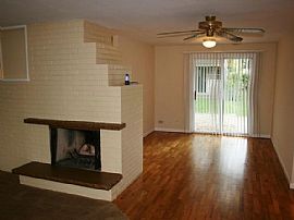 1934 Weston Ln, Schaumburg, Il 60193 3 Beds 1.5 Baths 1,400 Sqf in Schaumburg, IL (Photo 6 of 6)