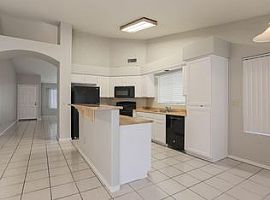 6218 E Colby St, Mesa, Az 85205 in Mesa, AZ (Photo 4 of 12)