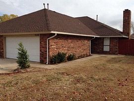 3 Beds 2 Baths For More Information Call (979) 493-0047 in Oklahoma City, OK