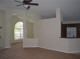 18406 Canary Ln, Lutz, Fl in Lutz, FL (Photo 3 of 4)