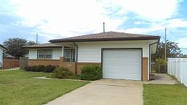 Beautiful 3 Bedroom Apartment Available For Rent in Wichita, KS