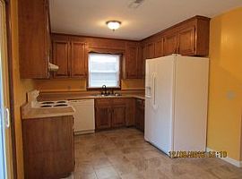 308 Chickasaw Rd, Enterprise, Al 36330 in Enterprise, AL (Photo 4 of 12)