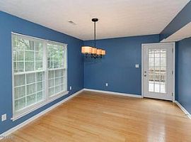  2712 Fayette Ave, Louisville, Ky 40206 3 Beds 2 Baths 1,498 Sq in Louisville, KY (Photo 4 of 4)