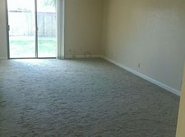 605 Sheffield Ct, Sparks, Nv 89431 3 Beds 2 Baths 1,404 Sqft in Sparks, NV (Photo 2 of 8)