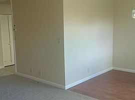 605 Sheffield Ct, Sparks, Nv 89431 3 Beds 2 Baths 1,404 Sqft in Sparks, NV (Photo 4 of 8)