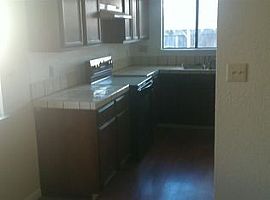 605 Sheffield Ct, Sparks, Nv 89431 3 Beds 2 Baths 1,404 Sqft in Sparks, NV (Photo 6 of 8)