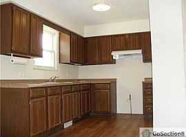 827 Butterfield Dr, Toledo, Oh 43615 3 Beds 1 Bath 1,325 Sqft in Toledo, OH (Photo 4 of 8)