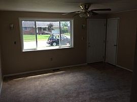 219 Laredo Ave, New Lebanon, Oh 45345 3 Beds 1 Bath 999 Sqft in New Lebanon, OH (Photo 2 of 10)