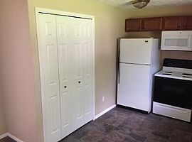 219 Laredo Ave, New Lebanon, Oh 45345 3 Beds 1 Bath 999 Sqft in New Lebanon, OH (Photo 5 of 10)