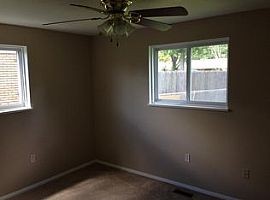 219 Laredo Ave, New Lebanon, Oh 45345 3 Beds 1 Bath 999 Sqft in New Lebanon, OH (Photo 8 of 10)