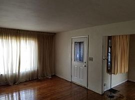 1524 Cornell Dr, Dayton, Oh 45406 3 Beds 1 Bath 1,365 Sqft in Dayton, OH (Photo 6 of 11)