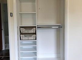 826 N Woodlawn Ave, Saint Louis, Mo 63122 3 Beds 1 Bath 952 Sqf in Saint Louis, MO (Photo 5 of 6)