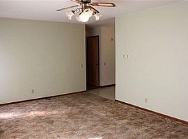 604 Millard Ave, Creighton, Ne 68729 3 Beds 1 Bath 960 Sqft in Creighton, NE (Photo 2 of 9)