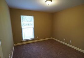 1716 Abbey Loop, Foley, Al 36535 3 Beds 2 Baths 1,490 Sqft in Foley, AL (Photo 3 of 9)