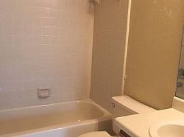 2 Beds 2 Baths 889  Sqft  Apt  in Orlando, FL (Photo 6 of 10)