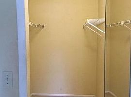 2 Beds 2 Baths 889  Sqft  Apt  in Orlando, FL (Photo 7 of 10)