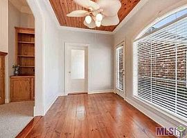 10715 Hillshire Ave, Baton Rouge, La 70810 3 Beds 2 Baths 1,965 in Baton Rouge, LA (Photo 5 of 6)