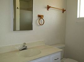 344 W Ward Ave, Ridgecrest, Ca 93555 3 Beds 2 Baths 1,193 Sqft in Ridgecrest, CA (Photo 9 of 10)