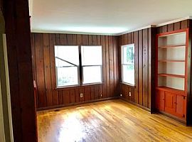 2000 Marsh Rd, Wilmington, De 19810 2 Beds 1 Bath 975 Sqft in Wilmington, DE (Photo 4 of 12)