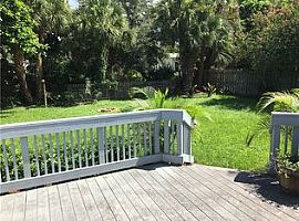 2061 Wisteria St, Sarasota, Fl 34239 4 Beds 2.5 Baths 1,726 Sqf in Sarasota, FL (Photo 3 of 9)