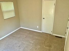 89 Royce Dr, Jonesboro, Ga 30238 3 Beds 1.5 Baths 1,040 Sqft in Jonesboro, GA (Photo 5 of 10)