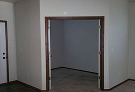 612 Bond Ave, Swansea, Il 62226 3 Beds 2 Baths 1,200 Sqft in Swansea, IL (Photo 10 of 10)