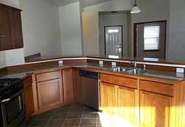 612 Bond Ave, Swansea, Il 62226 3 Beds 2 Baths 1,200 Sqft in Swansea, IL (Photo 6 of 10)