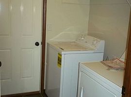 612 Bond Ave, Swansea, Il 62226 3 Beds 2 Baths 1,200 Sqft in Swansea, IL (Photo 7 of 10)