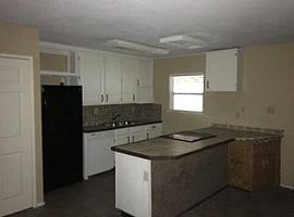 6924 Sandstone Ct, Fort Worth, Tx 76120 3 Beds 2 Baths 1,524 Sq in Fort Worth, TX (Photo 7 of 8)