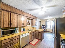 4609 W 18th Ave, Stillwater, Ok 74074 2 Beds 2 Baths 1,400 Sqft in Stillwater, OK (Photo 10 of 11)