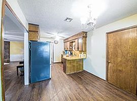 4609 W 18th Ave, Stillwater, Ok 74074 2 Beds 2 Baths 1,400 Sqft in Stillwater, OK (Photo 2 of 11)