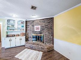 4609 W 18th Ave, Stillwater, Ok 74074 2 Beds 2 Baths 1,400 Sqft in Stillwater, OK (Photo 4 of 11)