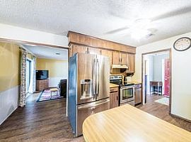 4609 W 18th Ave, Stillwater, Ok 74074 2 Beds 2 Baths 1,400 Sqft in Stillwater, OK (Photo 5 of 11)