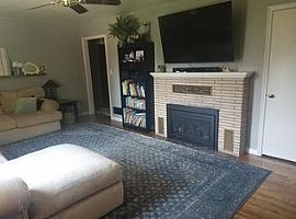 800 W Warren St, Boise, Id 83706 3 Beds 2 Baths 1,250 Sqft in Boise, ID (Photo 2 of 7)