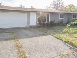 8100 Sw Thorn St, Tigard, Or 97223 3 Beds 1 Bath 990 Sqft in Tigard, OR