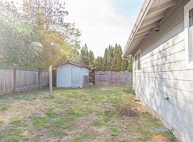 8100 Sw Thorn St, Tigard, Or 97223 3 Beds 1 Bath 990 Sqft in Tigard, OR (Photo 11 of 11)