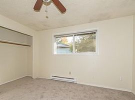 8100 Sw Thorn St, Tigard, Or 97223 3 Beds 1 Bath 990 Sqft in Tigard, OR (Photo 2 of 11)