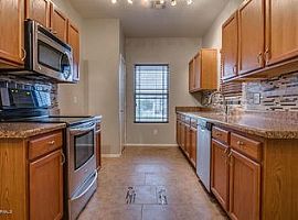 13211 W Calavar Rd, Surprise, Az 85379 3 Beds 2 Baths 1,156 Sqf in Surprise, AZ (Photo 7 of 10)