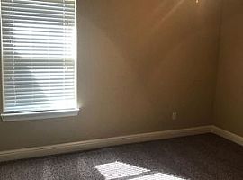 106 Ne Larkspur Ln, Bentonville, Ar 72712 4 Beds 2 Baths 1,841  in Bentonville, AR (Photo 3 of 11)