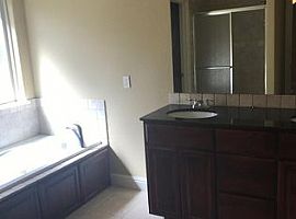 106 Ne Larkspur Ln, Bentonville, Ar 72712 4 Beds 2 Baths 1,841  in Bentonville, AR (Photo 8 of 11)