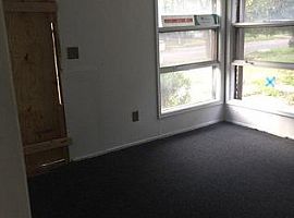 8120 Central St, Detroit, Mi 48204 3 Beds 1 Bath 986 Sqft in Detroit, MI (Photo 7 of 9)