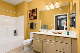 $1500 / 1br - 670ft2 - Very Beautiful 1bd/1bth For Short/long S in Canoga Park, CA (Photo 2 of 7)