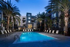 $1500 / 1br - 670ft2 - Very Beautiful 1bd/1bth For Short/long S in Canoga Park, CA (Photo 7 of 7)