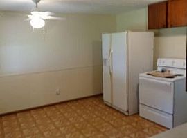 4974 Attica Dr, Columbus, Oh 43232 3 Beds 1 Bath 936 Sqft in Columbus, OH (Photo 5 of 5)