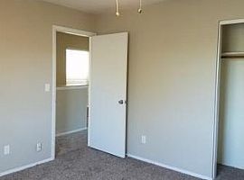 1022 W Estrella Dr, Chandler, Az 85224 in Chandler, AZ (Photo 10 of 12)