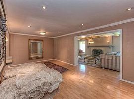 3228 E Oregon Ave, Phoenix, Az 85018 in Phoenix, AZ (Photo 2 of 11)