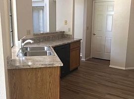 15026 S 39th St, Phoenix, Az 85044 in Phoenix, AZ (Photo 5 of 12)