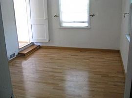 S Milwaukee St Denver, Co 80210 2 Beds 1 Bath 870 Sqft in Denver, CO (Photo 3 of 7)