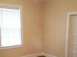 145 W Willow St, Ponchatoula, La 70454 2 Beds 1 Bath 790 Sqft in Ponchatoula, LA (Photo 2 of 10)